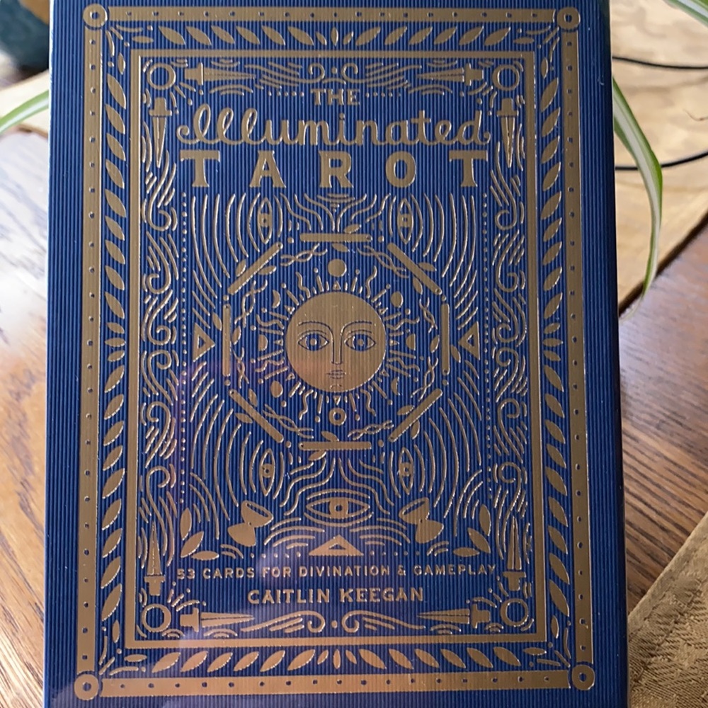 The Illuminated Tarot Cards - Picture 3 of 7